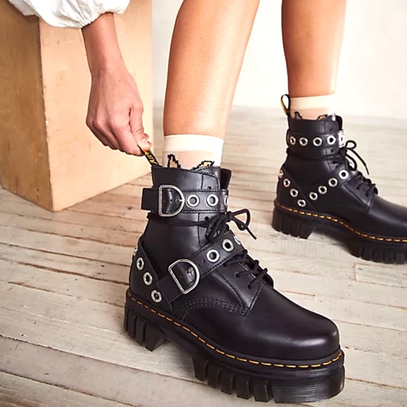 Dr. Martens Audrick 8IB HDW Black Leather, Lady’s Combat Boots. - Picture 8 of 8